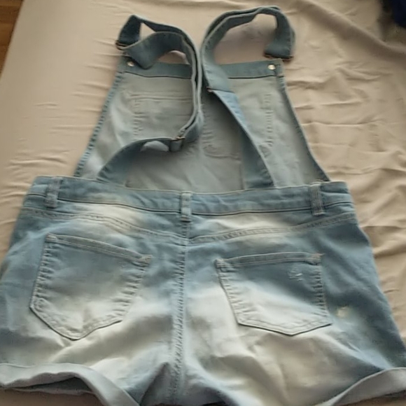 Jumper - Picture 4 of 4